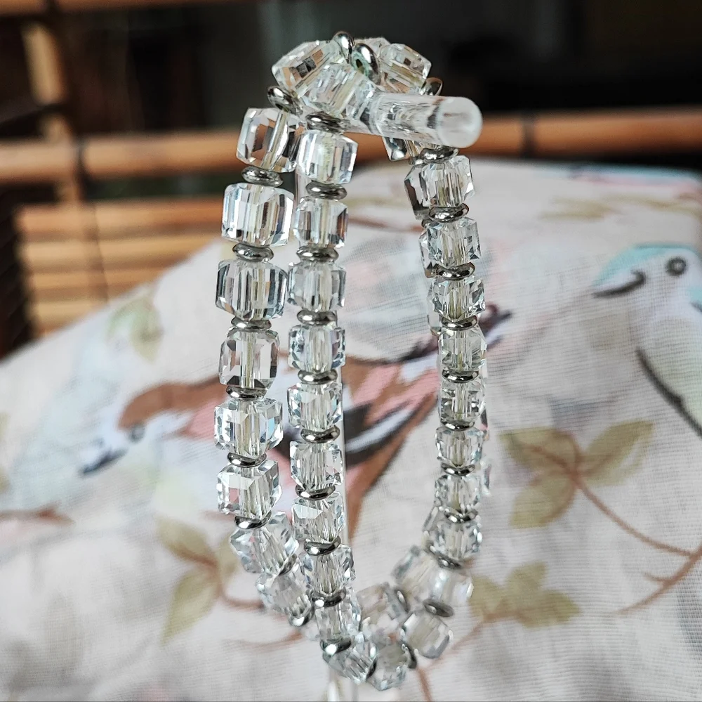 Pair of 2 Clear Square Crystal Glass Cube Stretch Bracelets Vintage Silver Tone